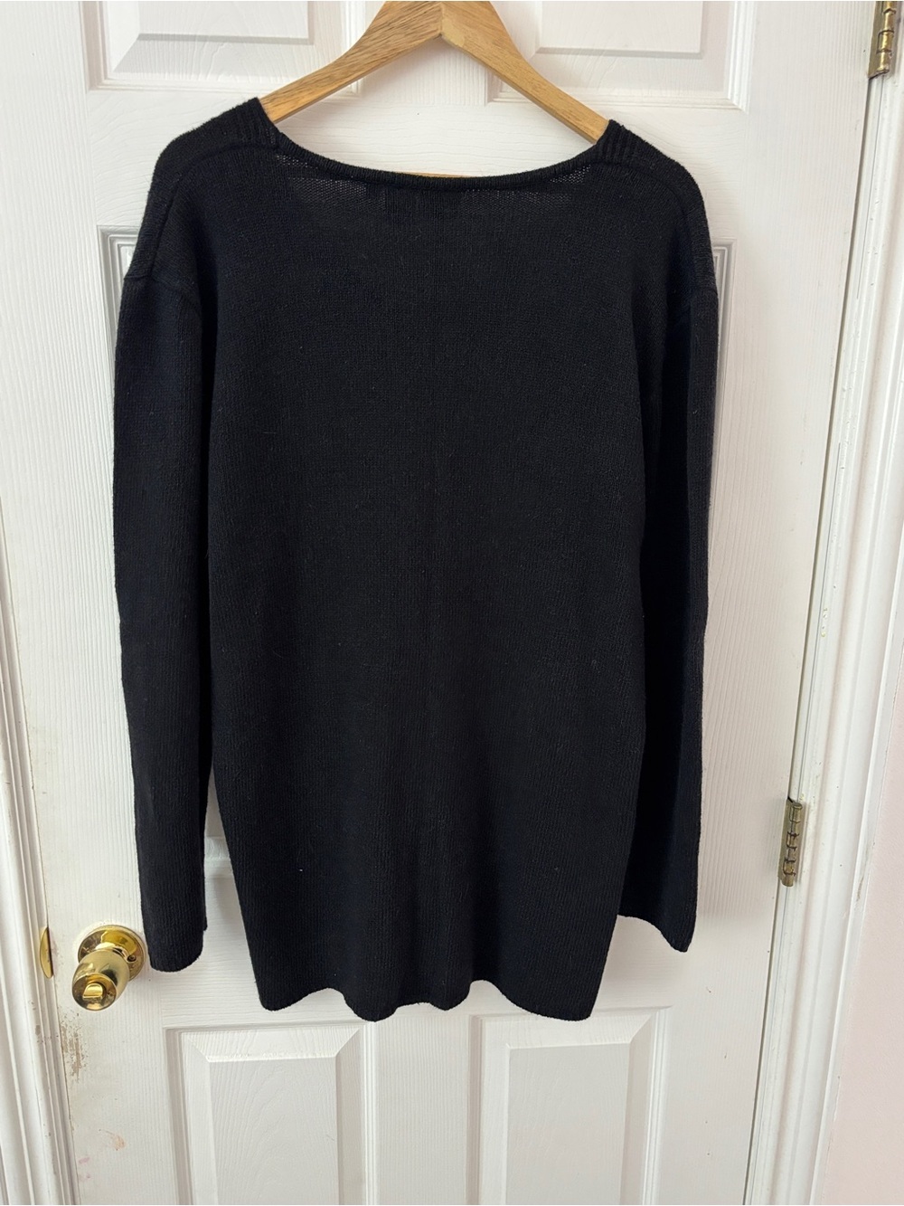 Boutique Europa Newport News Black Silk Blend V-Neck Long Sleeve Sweater XL Luxu - Picture 4 of 5